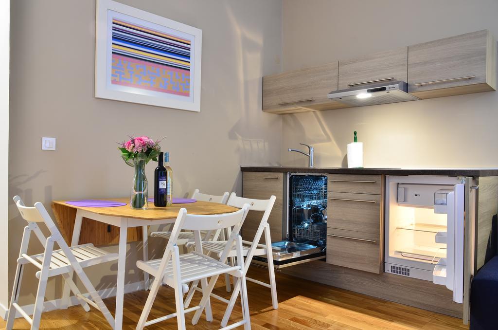 Apartments Downtown Загреб Стая снимка